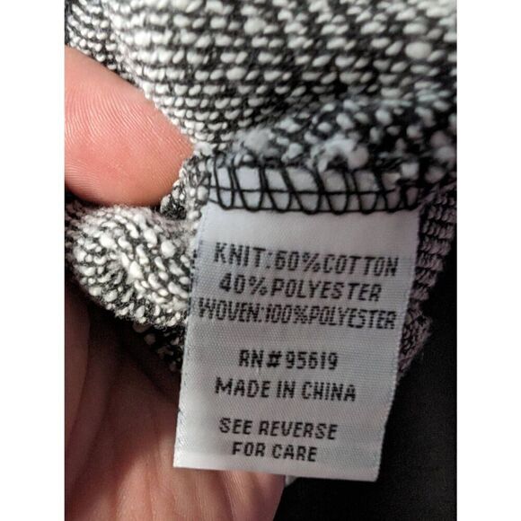 Fever Sleeveless Top with Ruffled Animal Print Bottom Women's Small - Picture 5 of 6